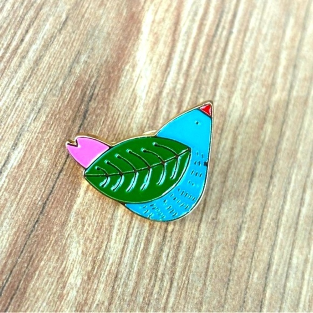 Blue Bird High Quality Enamel Pin, NWT